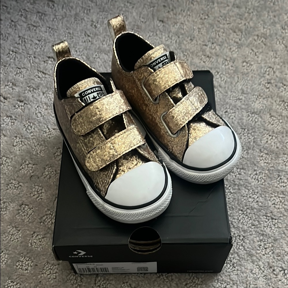 Converse Gold High-Top Sneakers Classic Style